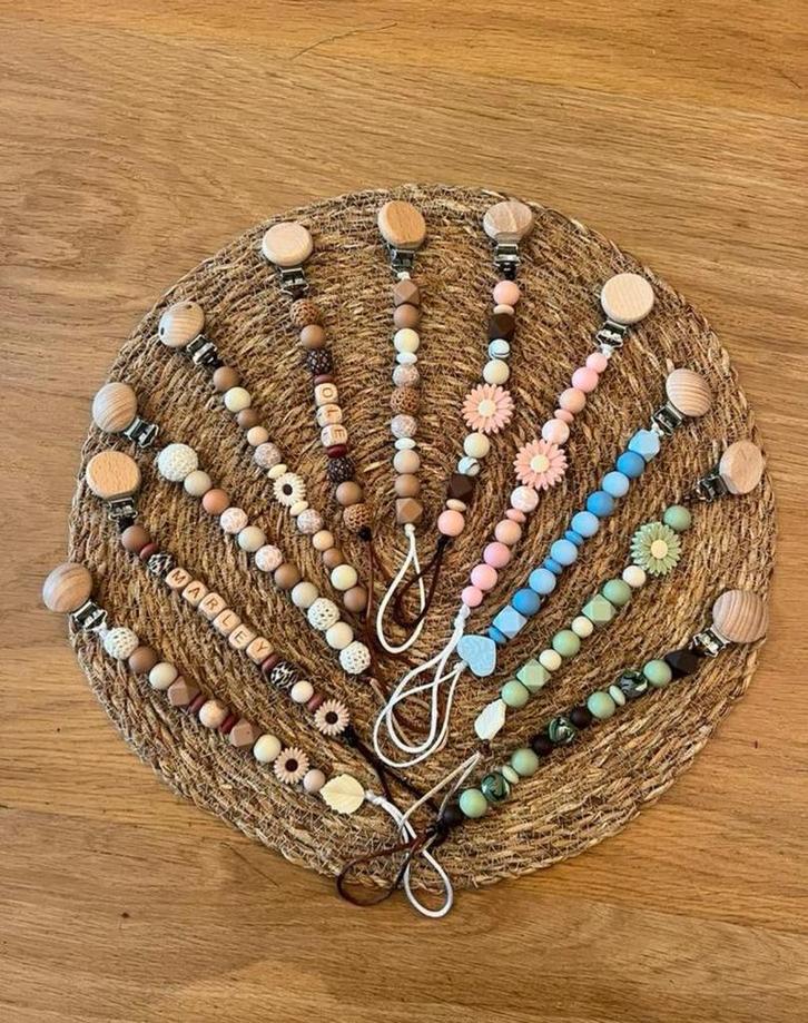 Speenkoorden , baynestjes en meer baby kado’s/ handgemaakt, Kinderen en Baby's, Kraamcadeaus en Geboorteborden, Nieuw, Kraamcadeau