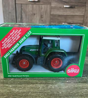 Siku Farmer Fendt 716 Vario beschikbaar voor biedingen