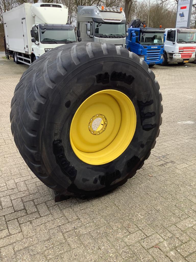 Gazon banden 750/60R30.5 op John-Deere velg, Ophalen