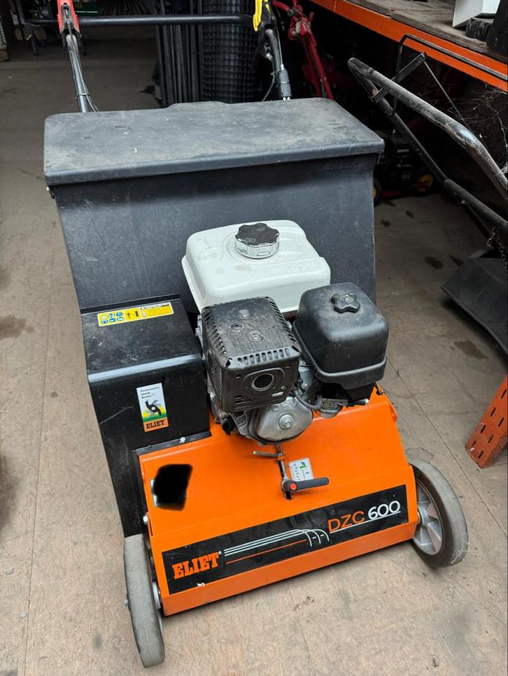 Eliet DZC 600 Doorzaaimachine, Tuin en Terras, Verticuteermachines, Gebruikt, Benzine, Ophalen