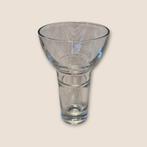 Glazen Vaas - Stijlvol Design, Huis en Inrichting, Woonaccessoires | Vazen, Wit, Ophalen of Verzenden, Minder dan 50 cm, Glas