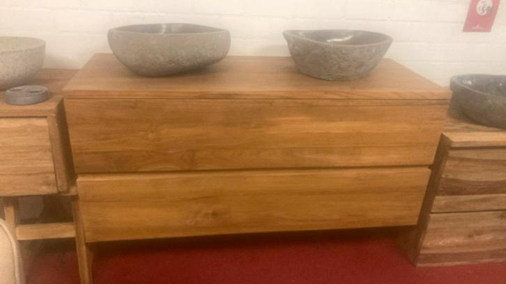 Teak Badkamermeubel 135cm - Hangkast, Huis en Inrichting, Badkamer | Badkamermeubels, Nieuw, Wastafelkast, Minder dan 100 cm, 100 tot 150 cm