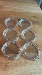 Zes lage glazen schaaltjes, Ophalen