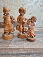 3 Houtsnijwerk Beelden - Kinderen met Dieren, Antiek en Kunst, Kunst | Beelden en Houtsnijwerken, Ophalen of Verzenden