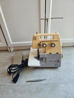 Bernina 203 Lockmachine, Hobby en Vrije tijd, Naaimachines en Toebehoren, Ophalen, Zo goed als nieuw, Lockmachine, Bernina