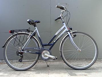 Damesfiets Limit 21 versnellingen,2 sleutels,verlichting beschikbaar voor biedingen