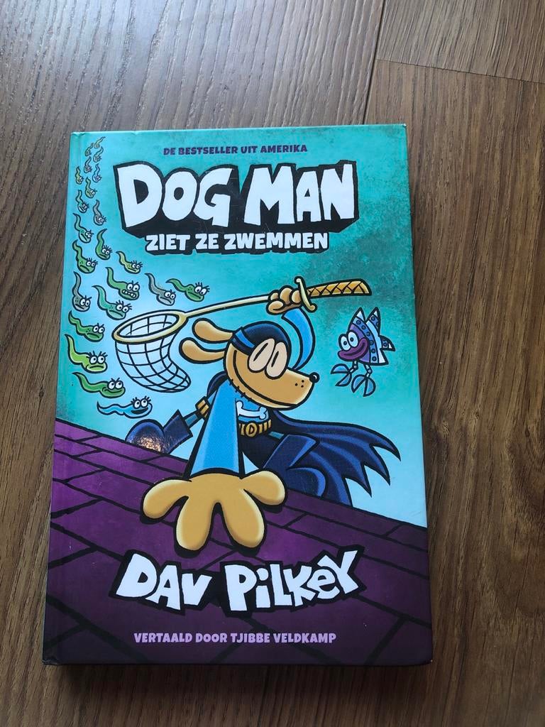 Dog Man - Ziet ze zwemmen, Ophalen of Verzenden, Zo goed als nieuw, Fictie algemeen