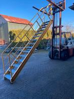 Stalen trap, Doe-het-zelf en Verbouw, Ladders en Trappen, Ophalen, Zo goed als nieuw, 2 tot 4 meter