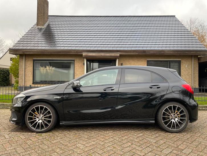 Mercedes-Benz A-Klasse A180 1.6 Blue EFF Aut7 2013 Zwart, Auto's, Mercedes-Benz, Particulier, A-Klasse, Benzine, B, Hatchback