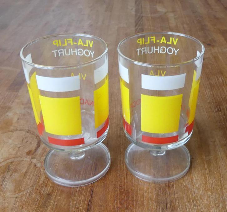 Vla-flip glazen vintage Frans glas recept vlaflip 2x, Huis en Inrichting, Keuken | Servies, Gebruikt, Glas of Glazen, Overige stijlen