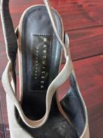 Beige suede schoen met hak, slingback van Mart Visser 37,5, Kleding | Dames, Schoenen, Mart Visser, Beige, Ophalen of Verzenden