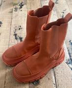 Stoere oranje laarzen maat 39 MNG, Kleding | Dames, Ophalen of Verzenden, Zo goed als nieuw