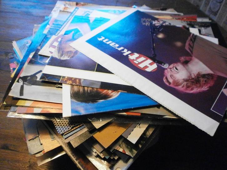 Posters, heel veel posters. 2.5 kilo  zero,s  oa di-rect, Verzamelen, Posters, Zo goed als nieuw, Muziek, A1 t/m A3, Verzenden