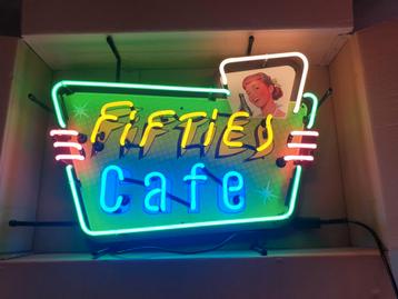 Neon fifties cafe, maat is 71 bij 51 cm nog volledig nieuw. beschikbaar voor biedingen