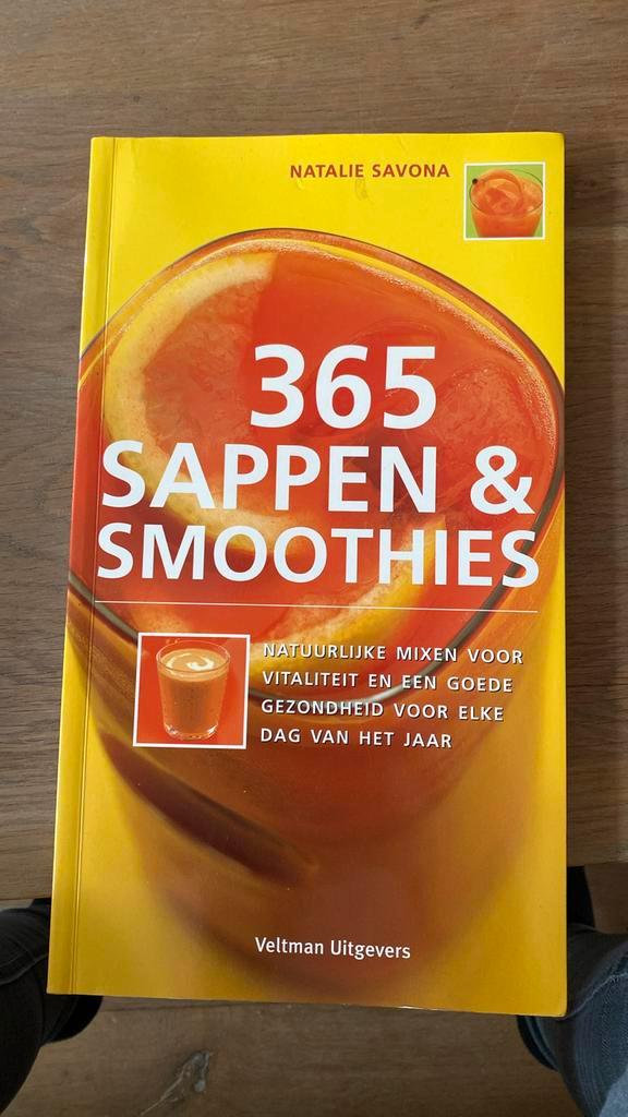 N. Savona - 365 sappen & smoothies, Boeken, Kookboeken, Zo goed als nieuw, Ophalen of Verzenden