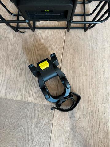 Basil Fietsmand Zwart Aluminium Quick Release beschikbaar voor biedingen