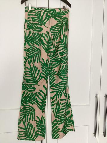 Leuke groene zomerse broek van H&M maat 36 beschikbaar voor biedingen