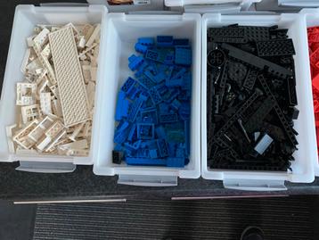 Lego Blokken Assortiment - Wielen & Poppetjes beschikbaar voor biedingen