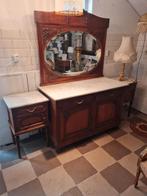 Antieke commode met 2 nachtkastjes marmeren blad, Ophalen