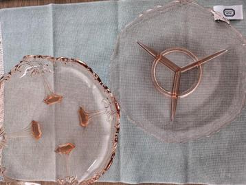 Art Deco zalmroze glazen schalen. 1920-1940 beschikbaar voor biedingen