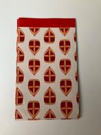 10 cadeauzakjes sinterklaas mijters  crème rood geel, Diversen, Cadeaupapier, Ophalen of Verzenden, Nieuw