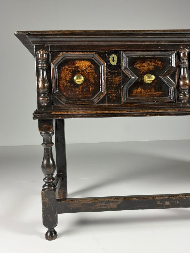 Engelse Dresser William & Mary 17e eeuw, Antiek en Kunst, Ophalen of Verzenden