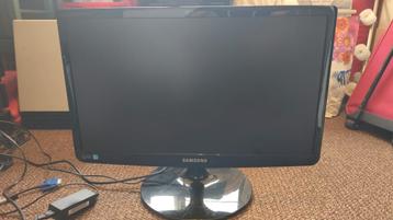Samsung S22A100N LED monitor beschikbaar voor biedingen