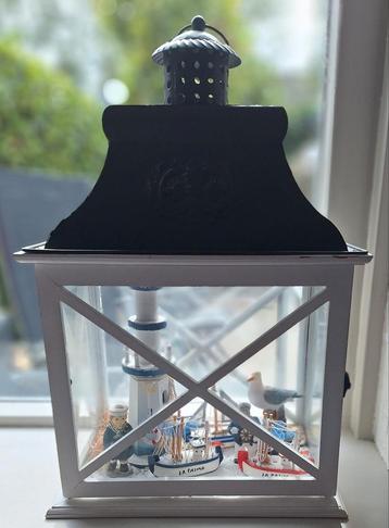 Grote lantaarn inclusief diverse maritieme decoratie  beschikbaar voor biedingen
