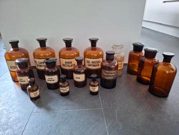 Collectie antieke apothekersflessen 15 stuks beschikbaar voor biedingen