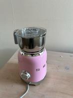 SMEG MFF11PKEU Melkopschuimer - Roze - 6 Functies, Witgoed en Apparatuur, Blenders, Ophalen of Verzenden, Zo goed als nieuw, Blender