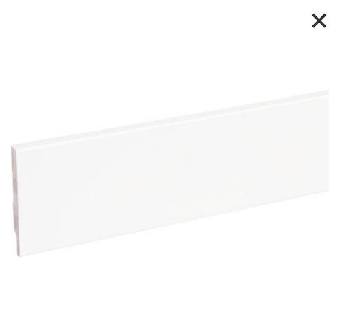 Witte Plint Hout Gelakt Grenen RAL 9010 - 244 cm, Doe-het-zelf en Verbouw, Plinten en Afwerking, Nieuw, Plinten, Mdf, 200 tot 250 cm