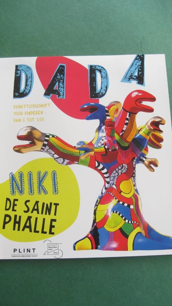 Dada Niki de Saint Phalle, Boeken, Kunst en Cultuur | Beeldend, Zo goed als nieuw, Beeldhouwkunst, Ophalen of Verzenden