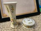 Vintage Vaas & Doosje met Bloemmotief, Huis en Inrichting, Woonaccessoires | Vazen, Ophalen, Gebruikt, Wit, Aardewerk of Porselein