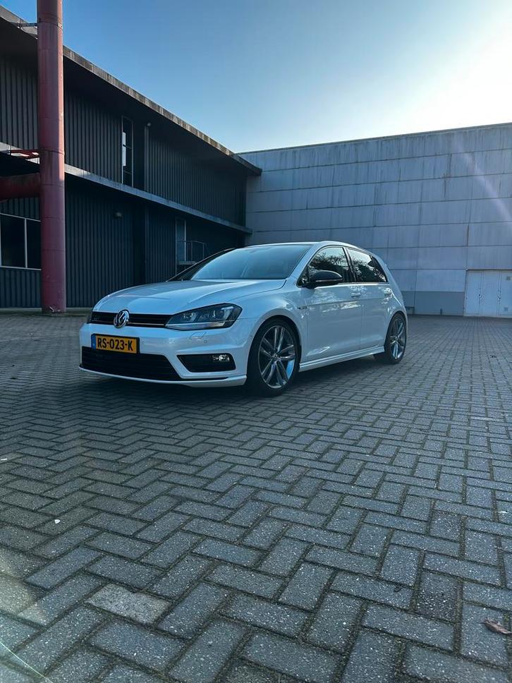 Volkswagen Golf 1.6 TDI R line, Auto's, Volkswagen, Particulier, Golf, Achteruitrijcamera, Adaptieve lichten, Airbags, Airconditioning