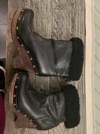 Uggs Leer Maat 38, Zwart, Lage of Enkellaarzen, Ophalen of Verzenden, Gedragen