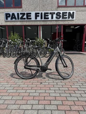 Gazelle Ultimate c8+  E-bike, framehoogte 61, 500wh ,Bosch beschikbaar voor biedingen