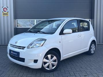 Daihatsu Sirion 2 1.0-12V Style | Airco | All Season | Inter beschikbaar voor biedingen
