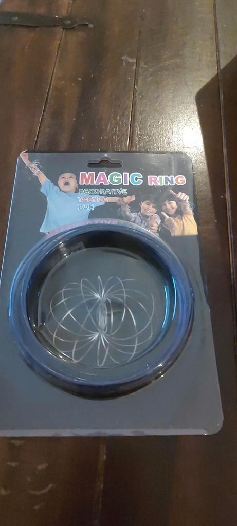 Magic ring, fidget toy achtig, Kinderen en Baby's, Speelgoed | Overig, Zo goed als nieuw, Jongen of Meisje, Ophalen of Verzenden