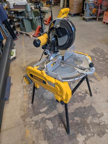Dewalt DW 27107 kantelbare zaagmachine  beschikbaar voor biedingen