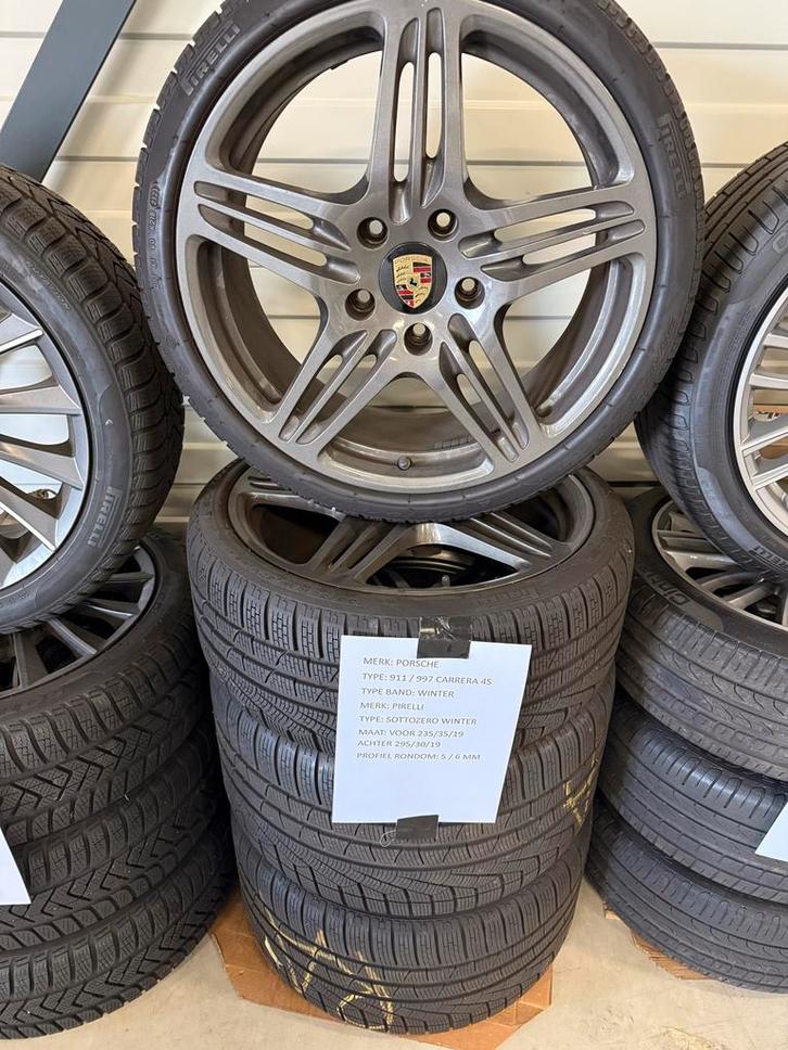 Porsche 911 997 Turbo Velgen + Winterbanden, Auto-onderdelen, Banden en Velgen, Banden en Velgen, Winterbanden, 19 inch, 235 mm