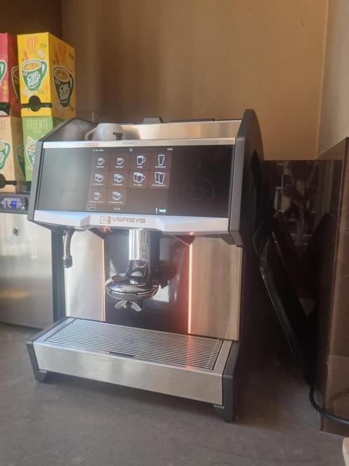 Eversys volautomaat koffiemachine, Witgoed en Apparatuur, Koffiezetapparaten, Gebruikt, Koffiebonen, Koffiemachine, 10 kopjes of meer
