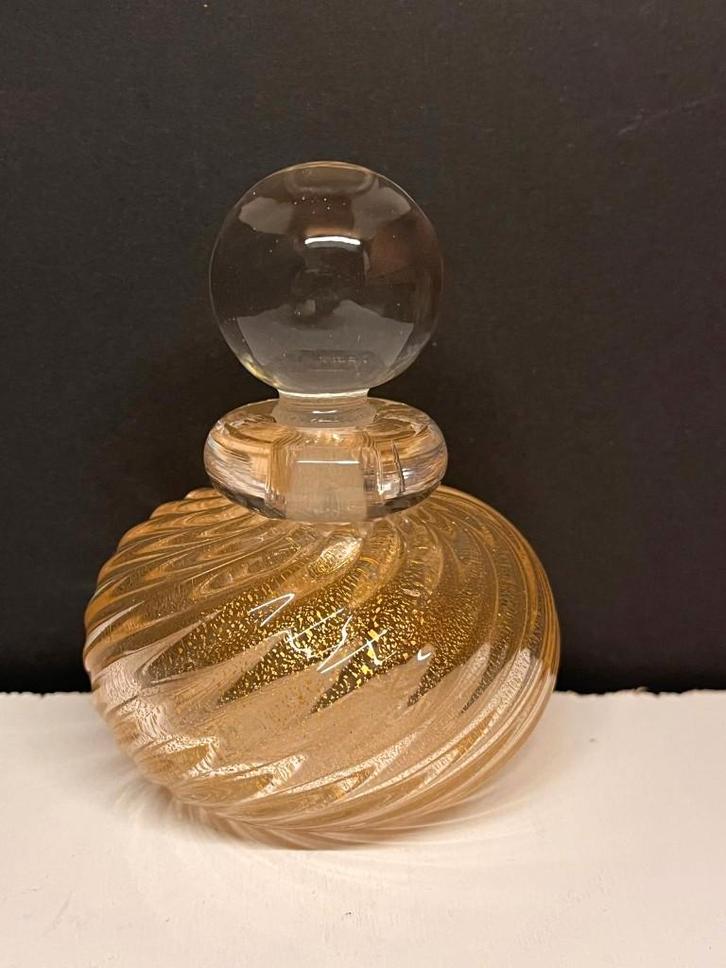 57) Sixties Murano goldflaked parfumfles., Verzamelen, Parfumverzamelingen, Gebruikt, Parfumfles, Ophalen of Verzenden