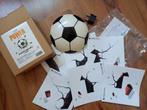 Mooi voetbal lampje / nachtlampje met muurstickers, Nieuw!, Kinderen en Baby's, Kinderkamer | Inrichting en Decoratie, Ophalen of Verzenden