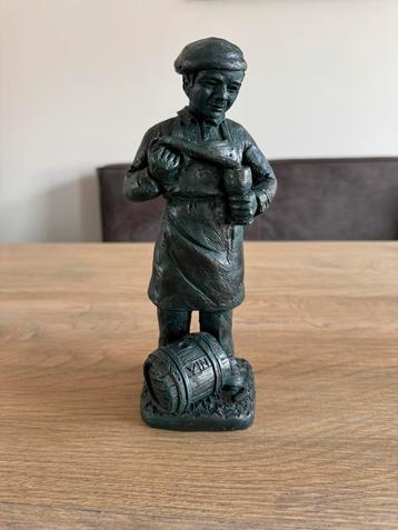 Wijnboer beeldje beschikbaar voor biedingen