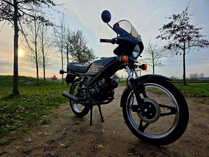 Honda MB AC01 JPS John player special, Fietsen en Brommers, Brommers | Oldtimers, Overige merken, Maximaal 45 km/u, Ophalen