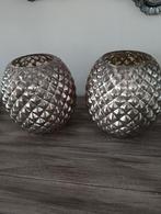 Set van 2 zilverkleurige windlichten, Huis en Inrichting, Woonaccessoires | Kandelaars en Kaarsen, Ophalen of Verzenden, Zo goed als nieuw