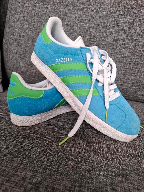 Unisex adidas gazelle blauw/groen 40, Kleding | Heren, Schoenen, Zo goed als nieuw, Blauw, Verzenden