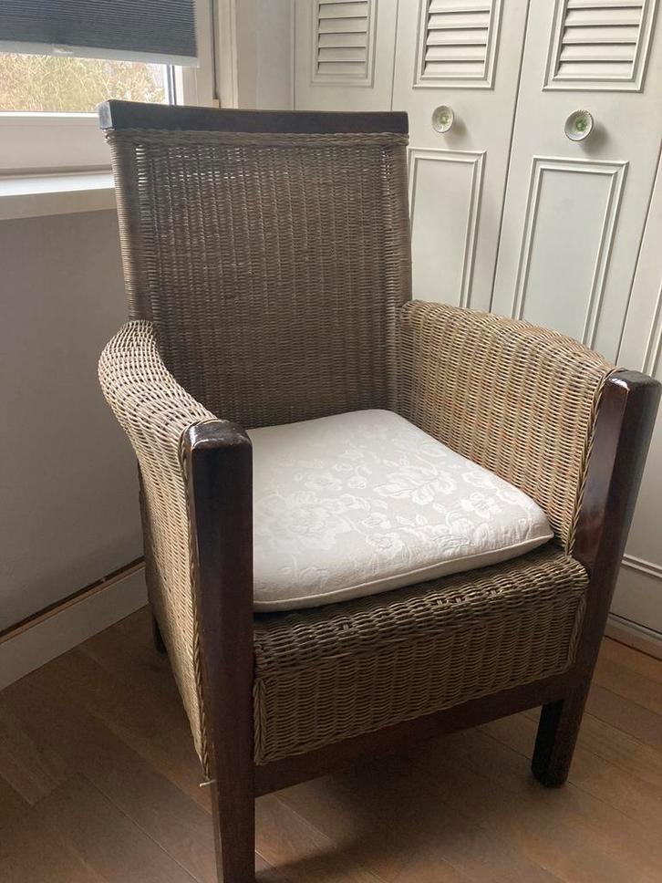 Fauteuil stoel rotan izgs, Huis en Inrichting, Fauteuils, Zo goed als nieuw, Hout, 50 tot 75 cm, 75 tot 100 cm, Ophalen