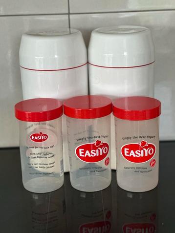 2x Easiyo Yoghurtmaker Set beschikbaar voor biedingen