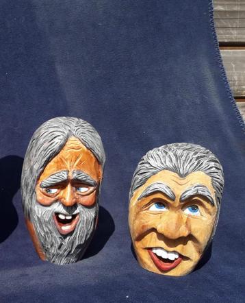 Uniek houtsnijwerk wanddecor beschikbaar voor biedingen